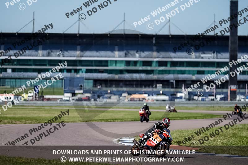 Rockingham no limits trackday;enduro digital images;event digital images;eventdigitalimages;no limits trackdays;peter wileman photography;racing digital images;rockingham raceway northamptonshire;rockingham trackday photographs;trackday digital images;trackday photos